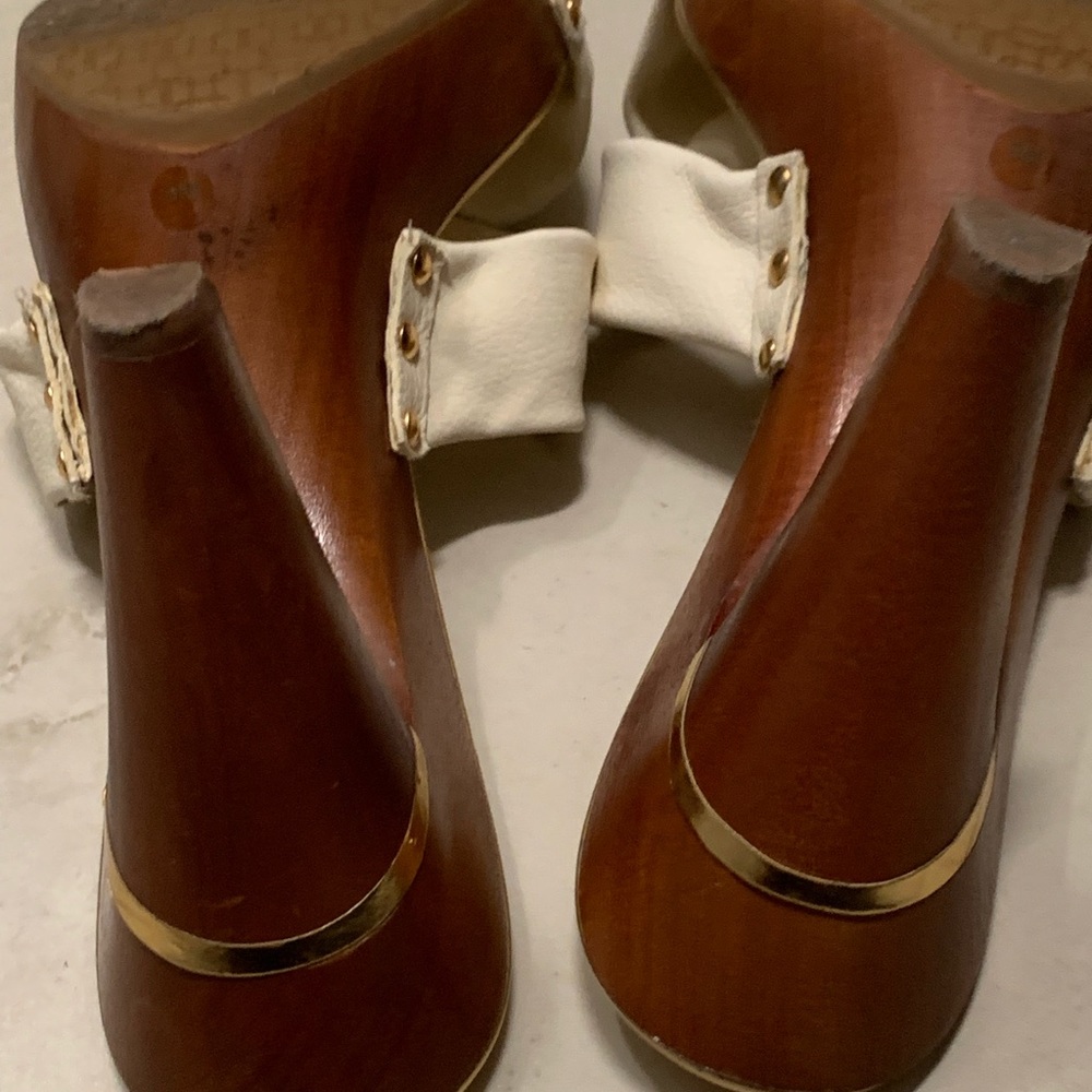 Heels - Picture 5 of 5
